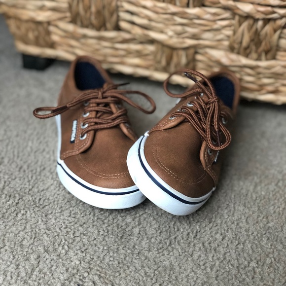 Nautica Brown Boys fashion sneakers. Size 12. - Picture 1 of 4